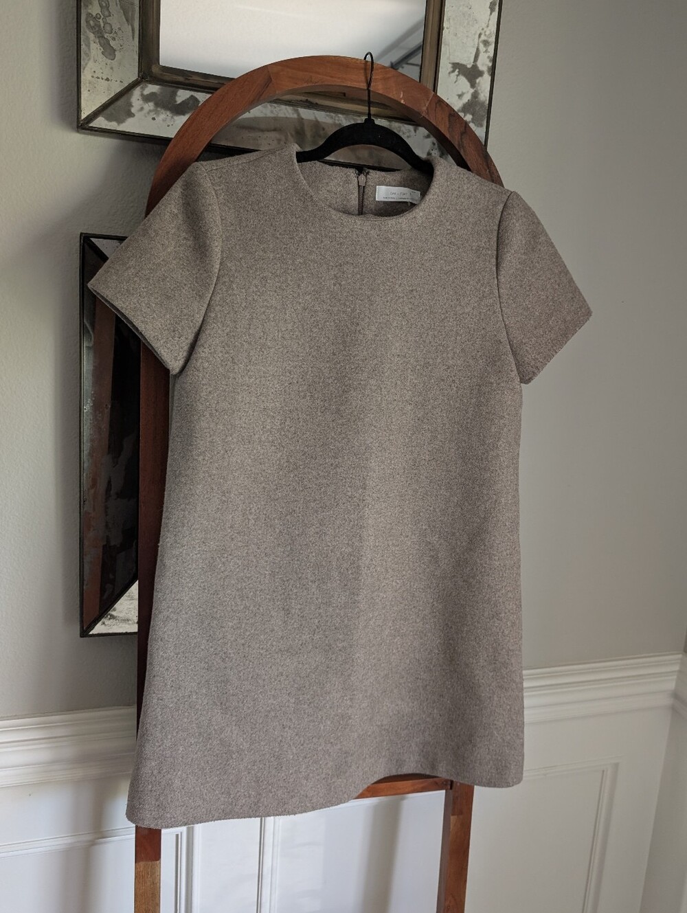 Oak And Fort Wool Blend Women's Taupe Short Sleeve Shift Dress